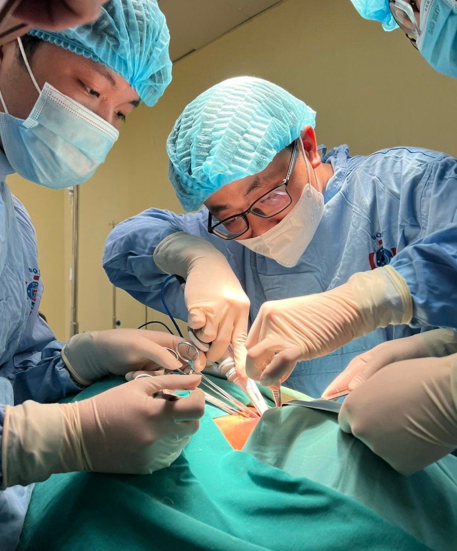 TS.BS Ngo Quoc Duy: De thanh cong, dam me thoi chua du-Hinh-2