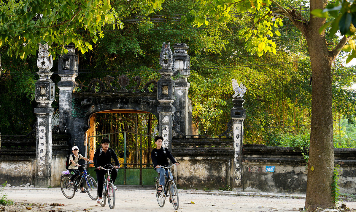 Chuyen it biet ve ngoi lang nho co 12 tien si o Viet Nam