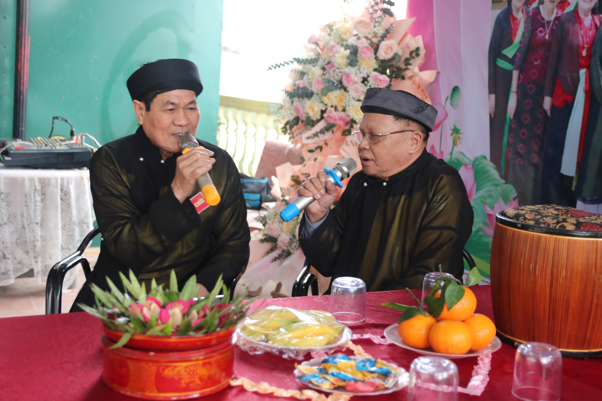 Doc dao quan ho co chi co o Cham Khe-Hinh-2