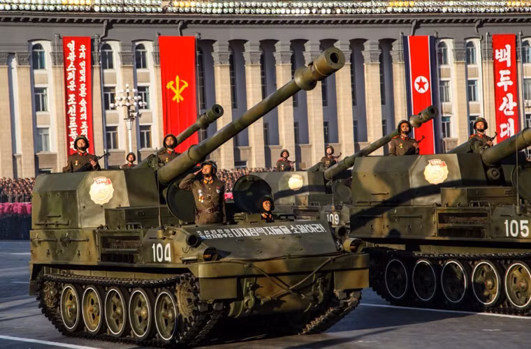 Lựu pháo tự hành 152mm thiết kế trên khung gầm xe tăng T-54 hoặc Type 59 trang bị kiểu pháo kéo cỡ 152mm được Triều Tiên cải tiến theo mẫu D-20 của Liên Xô.