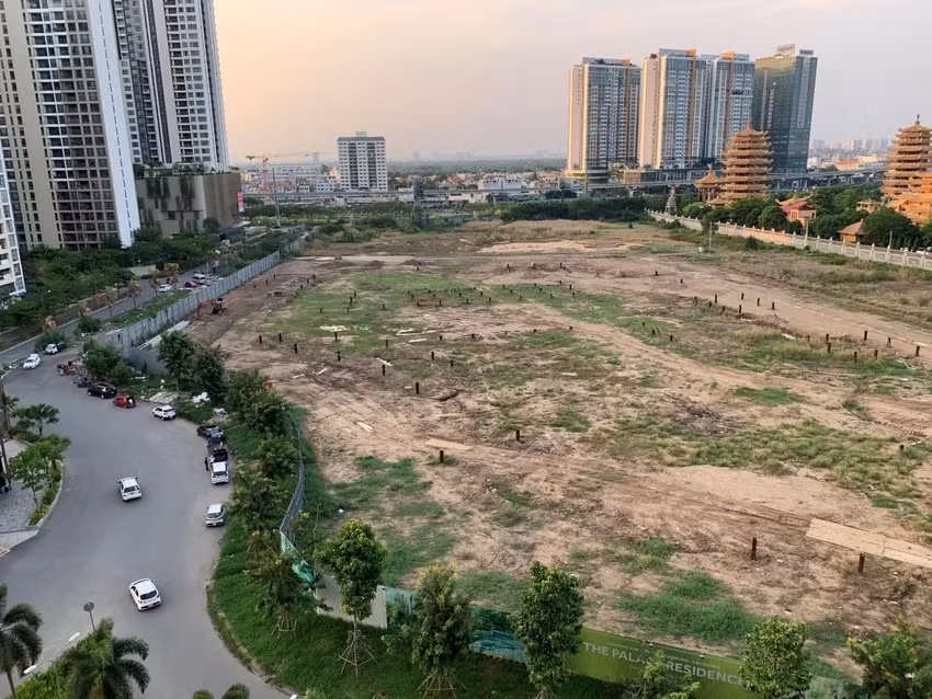 Cac dai gia dang lac quan voi thi truong bat dong san?