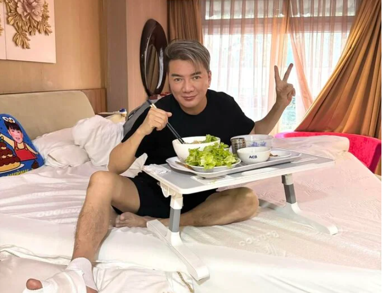 Dam Vinh Hung dang dieu tri o Viet Nam the nao?