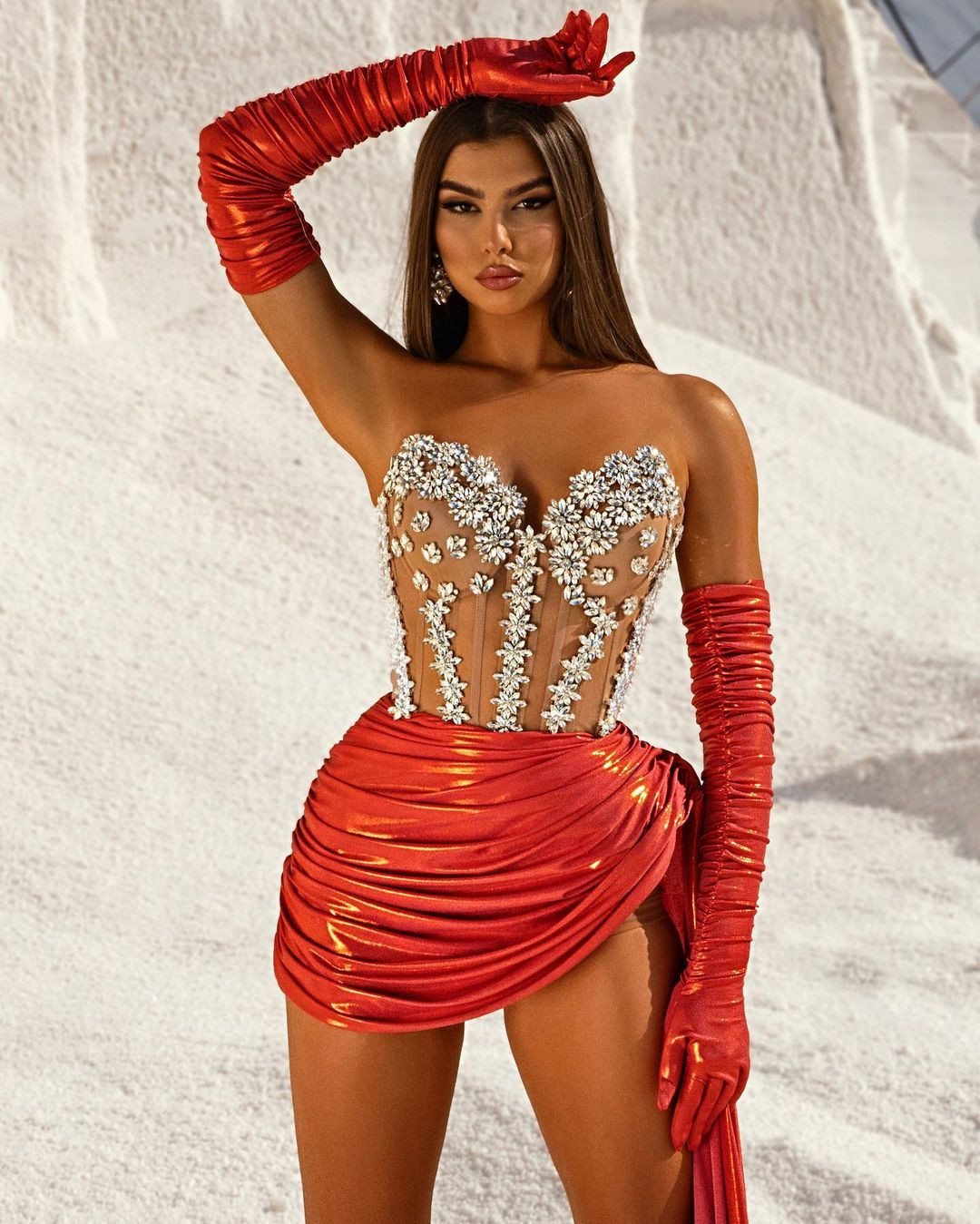 Dù sở hữu sắc vóc vượt trội, Franceska bị nhận xét là già hơn tuổi.