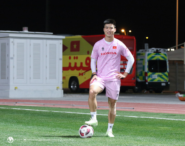 Danh sach tuyen Viet Nam dau Nhat Ban: Hua hen bat ngo phut chot