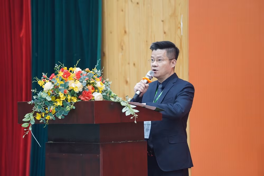 Olympic Tieng Anh tro lai thu hut hon 1200 hoc sinh Ha Noi tham gia-Hinh-4