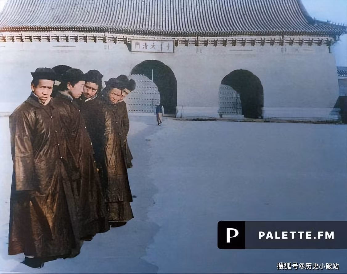 Anh mau cuc hiem ghi lai le dang co cua Hoang de Pho Nghi-Hinh-8