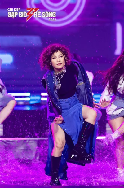 Ba chi dai da choi qua dep tai 'Chi dep dap gio re song'-Hinh-3