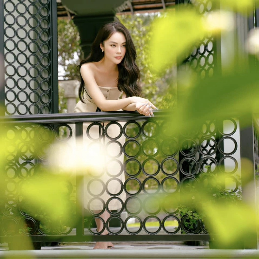 Nhìn lại quãng thời gian sóng gió, Dương Cẩm Lynh nói biết ơn nghịch cảnh đã tôi luyện cho cô sự mạnh mẽ, kiên cường.