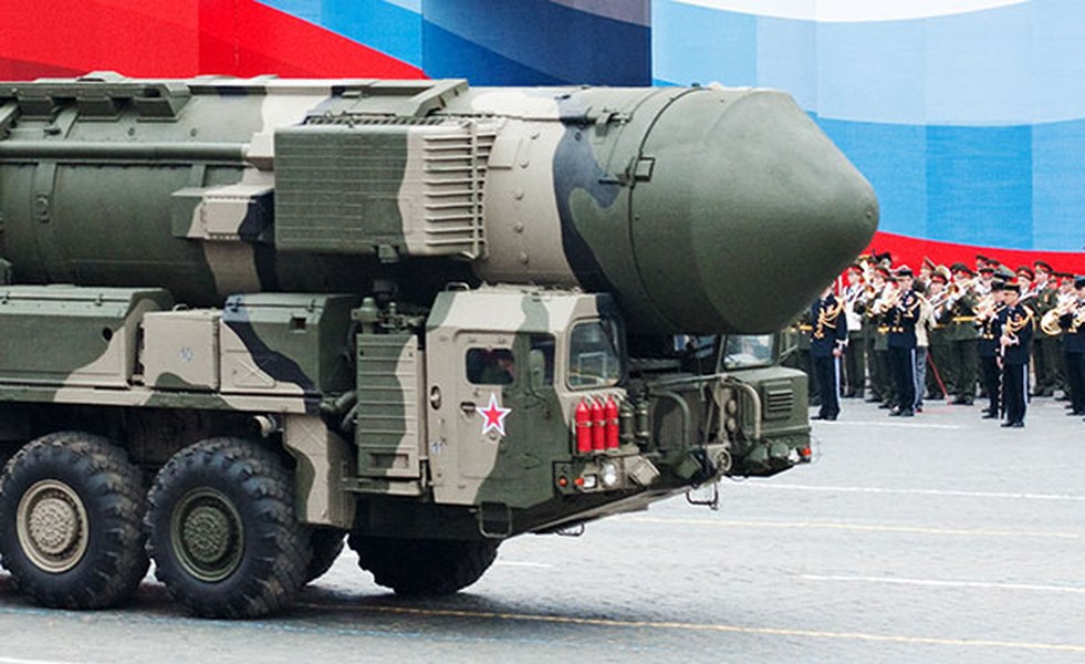 Trước khả năng Nga sửa đổi học thuyết hạt nhân trong đó quy định việc sử dụng loại vũ khí này một cách rộng rãi hơn, rất nhiều ý kiến đã được đưa ra.