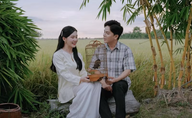 Khuu Huy Vu tai hien bi kich tinh yeu thoi tre trong MV moi