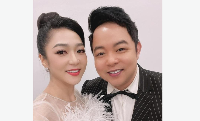 Ha Thanh Xuan va Quang Le bi nhan nham la vo chong