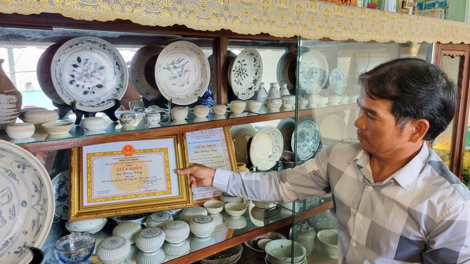 Hiện Sở Văn hóa- Thể thao và Du lịch tỉnh Quảng Ngãi đang phối hợp với Chi hội di sản Bình Sơn xây dựng điểm đến du lịch cộng đồng làng cổ vật ở Bình Châu (huyện Bình Sơn).