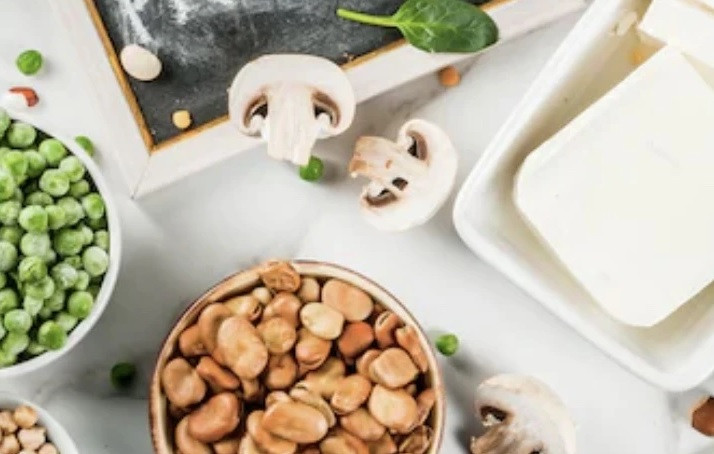 6 mon an nhe giau protein giup ban tran day nang luong