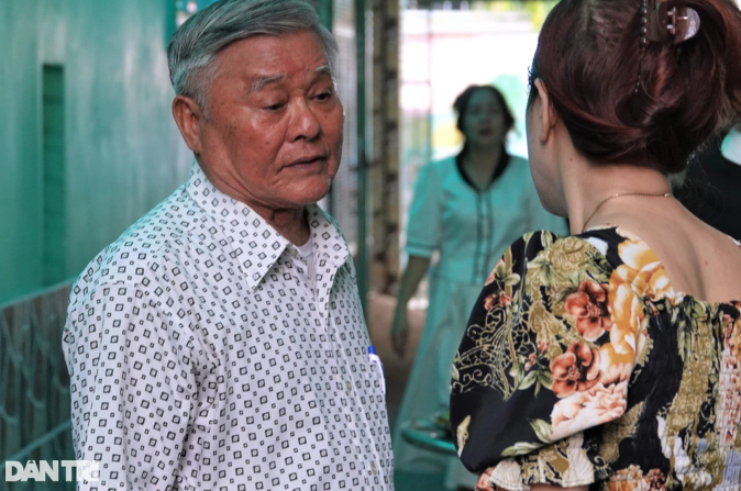 Bua lien hoan sum hop noi day tro ngheo-Hinh-2