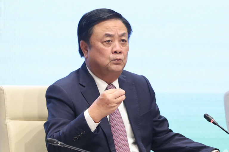 Anh Bảy Bến Tre nuôi tôm thu 90 tỷ, Bộ trưởng bày cách tăng lợi nhuận - Hình 2 Anh Bay Ben Tre nuoi tom thu 90 ty, Bo truong bay cach tang loi nhuan-Hinh-2