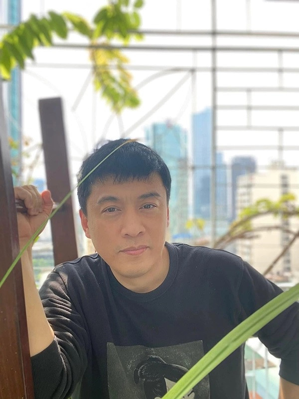 Sau ly hôn, con trai ở với mẹ, còn Lam Trường trở về cuộc sống độc thân. Thời gian này, ca sĩ Lam Trường cũng không có nhiều chia sẻ về sự đổ vỡ của mình.