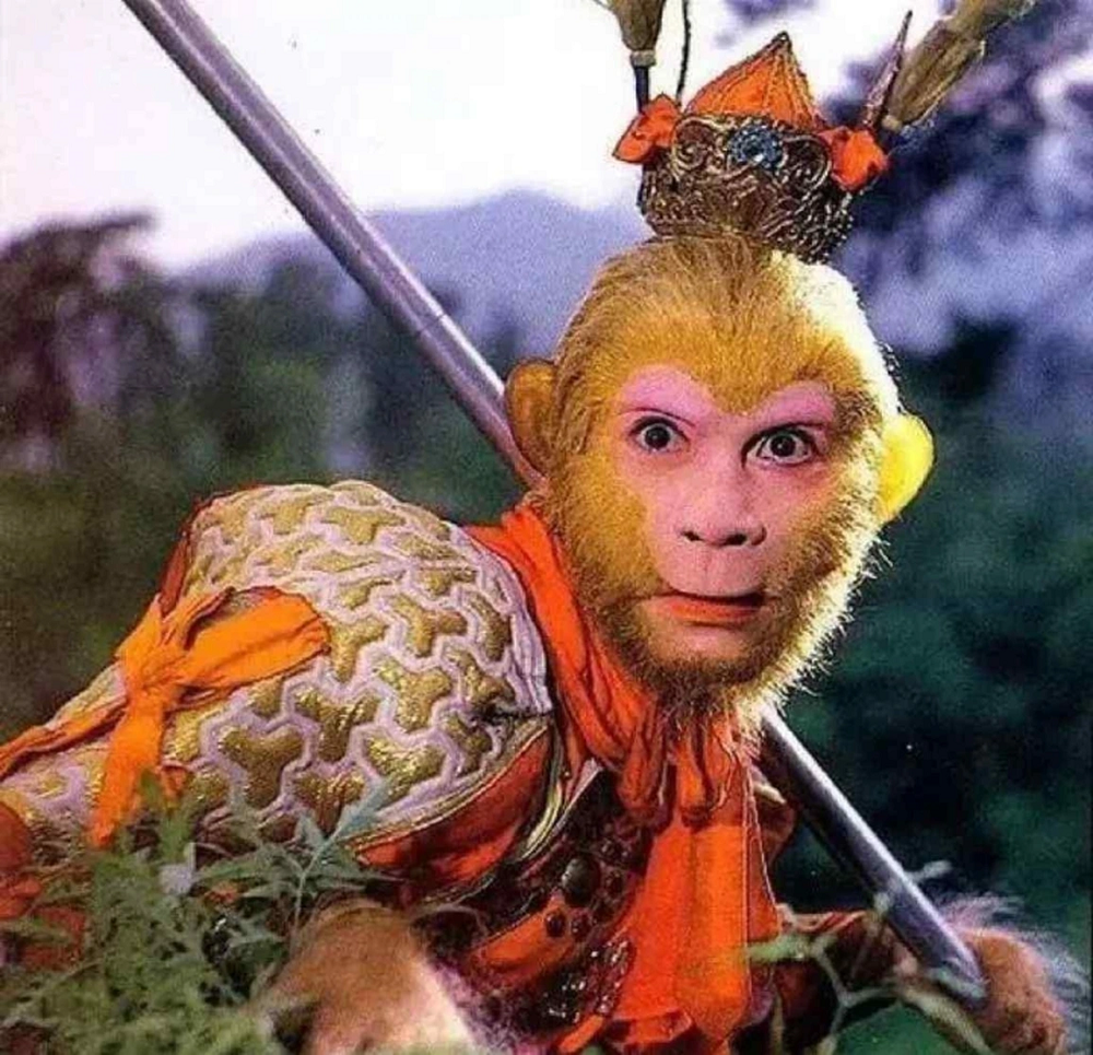 7. Đại Thánh Xá Lợi Tôn Vương Tổ Phật: Đại Thánh Xá Lợi Tôn Vương Tổ Phật là danh xưng không hề xuất hiện trong bản phim "Tây Du Ký" phát sóng năm 1986.