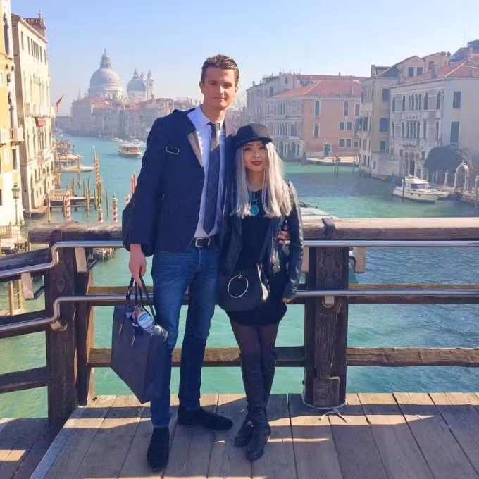 Được "badboy" tán tỉnh, tưởng yêu chơi mà ai ngờ anh ta "lộ mặt" sau khi sống thử - Ảnh 2.