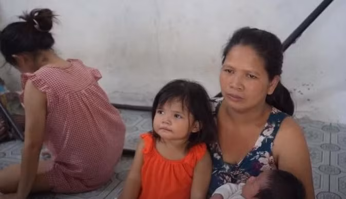 Cuoc song moi cua cap vo chong U40 co 13 dua con