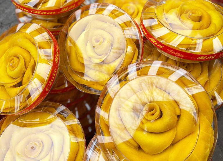 Hoa hồng làm bằng nguyên liệu đặc biệt, giá 100 nghìn/bông - Hình 2 Hoa hong lam bang nguyen lieu dac biet, gia 100 nghin/bong-Hinh-2