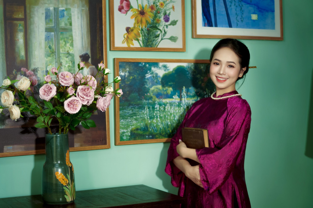 Bên cạnh đó, Trà My còn là người mẫu ảnh, diễn viên tự do.