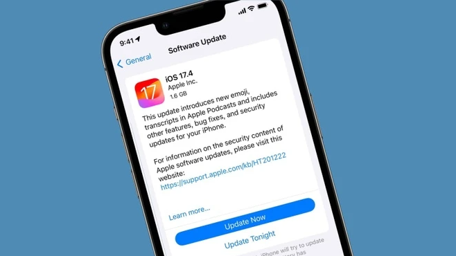 Tối 5/3, bản cập nhật lớn thứ tư dành cho iOS 17 đã chính thức đến tay người dùng sản phẩm "Táo khuyết". Bản cập nhật này mang đến những thay đổi lớn về nền tảng iOS nhằm tuân thủ Đạo luật Thị trường Kỹ thuật số (DMA), bộ quy tắc của EU yêu cầu các hãng công nghệ cho phép cài kho ứng dụng bên thứ ba, tạo điều kiện để người dùng chuyển sang nền tảng đối thủ, và cấm kết hợp dữ liệu cá nhân trên nhiều dịch vụ. Ảnh: Cult of Mac.