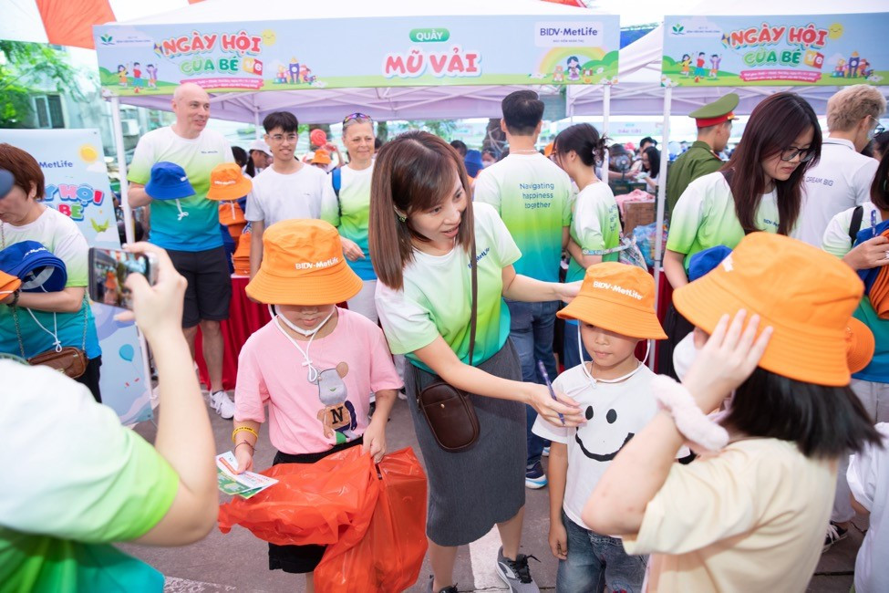 BIDV MetLife trien khai nhieu hoat dong cong dong “Vi the he tuong lai”