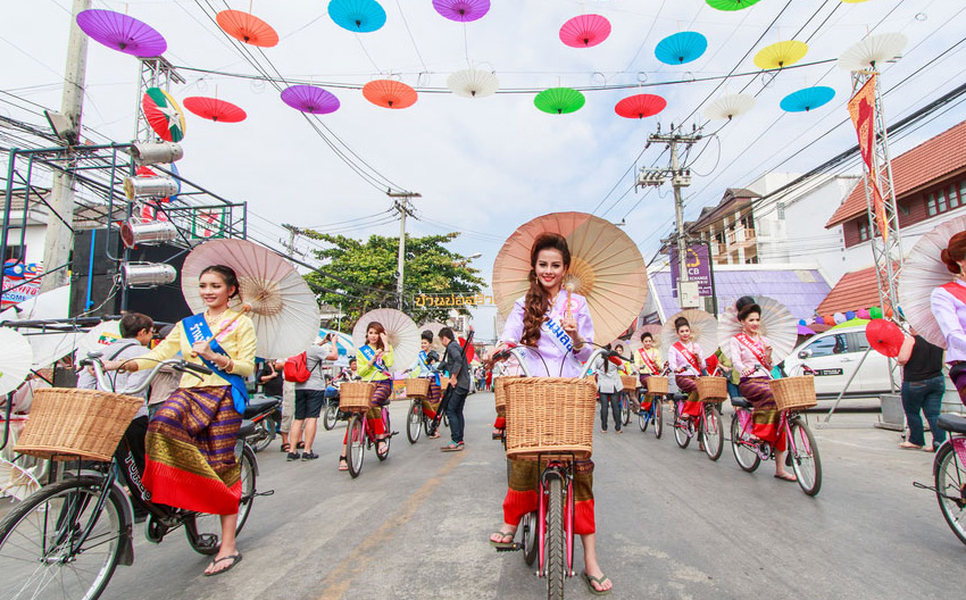 Bo Sang không chỉ là một điểm đến du lịch hấp dẫn mà còn là một nơi để tìm hiểu về văn hóa và lịch sử của Thái Lan. Ảnh: Travelloops.