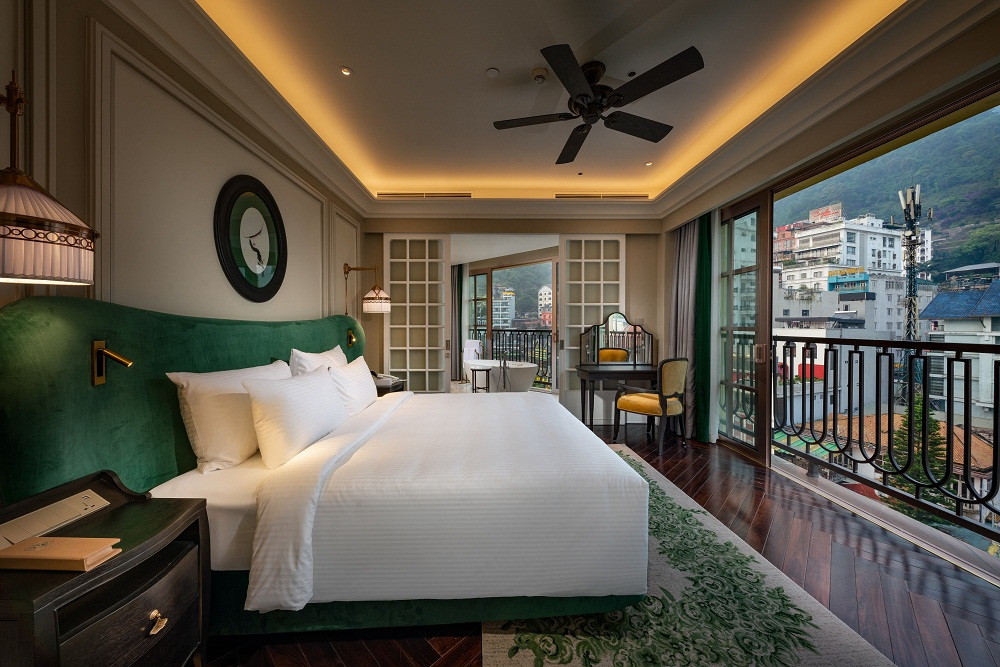 Trai nghiem Hotel de l'Amour Tam Dao lang man cung dem nhac bolero-Hinh-4