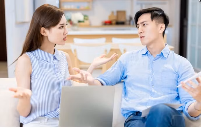 Ngay khi biết không có tiền thưởng Tết, chồng tôi muốn bỏ việc Ngay khi biet khong co tien thuong Tet, chong toi muon bo viec