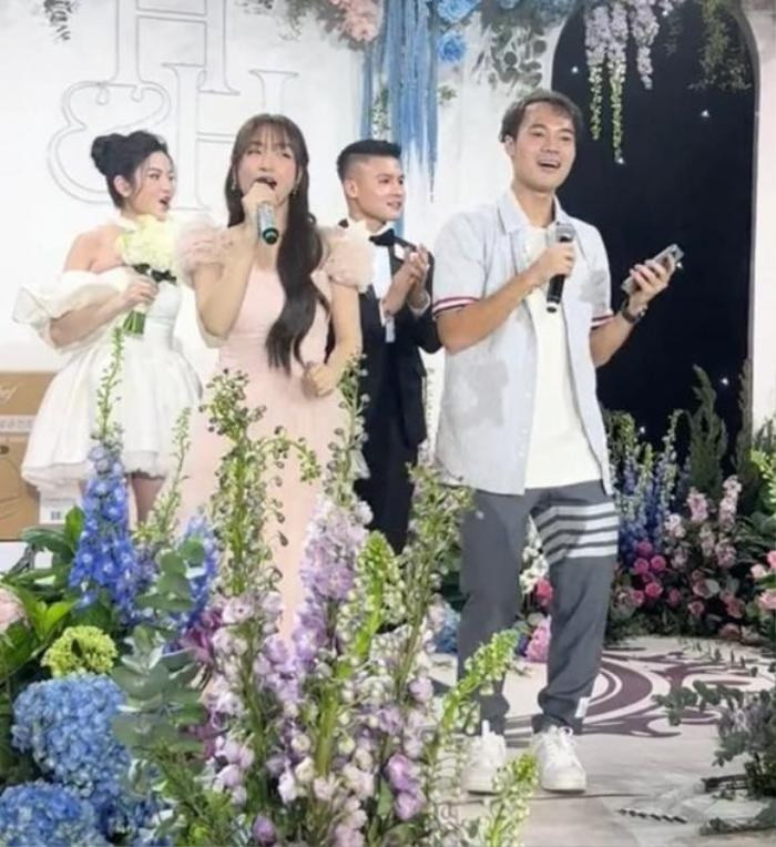 Nỗi lòng Văn Toàn khi làm phù rể đám cưới Quang Hải - Hình 4 Noi long Van Toan khi lam phu re dam cuoi Quang Hai-Hinh-4