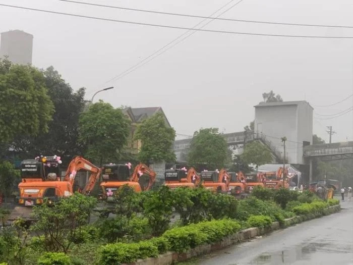 Ruoc dau voi dan phuong tien 