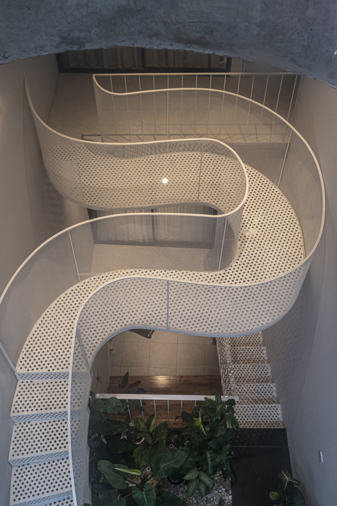 Cầu thang như một nơi thư giãn, ấn tượng cho ngôi nhà.