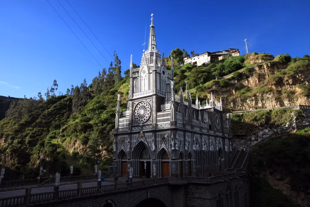 Ngày nay, nhà thờ chính tòa Las Lajas là điểm hành hương thu hút nhiều du khách bậc nhất của Colombia.