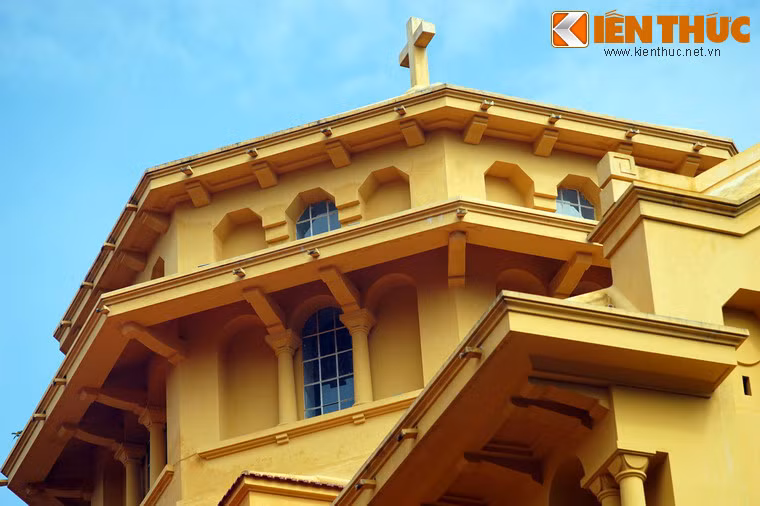 Chính vì vậy, nhà thờ Cửa Bắc luôn được đánh giá là điển hình cho phong cách kiến trúc kết hợp châu Âu và Việt Nam.