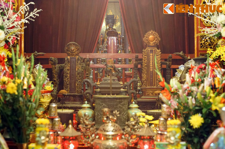 Nhân dân từ xưa tới nay tin rằng Đền Bạch Mã rất linh thiêng. Cùng với các giá trị về văn hóa tâm linh và kiến trúc nghệ thuật, đền Bạch Mã còn là một nguồn tư liệu quý để nghiên cứu, tìm hiểu Thăng Long - Hà Nội về nhiều mặt.