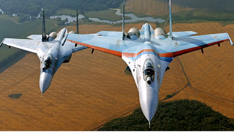 “Đầu tiên, chiếc máy bay này có radar rất mạnh. Nó có khả năng phát hiện mục tiêu trên không ở khoảng cách lên tới 400 km. Đây là bước phát triển mới, radar mới và hệ thống vũ khí không đối không mới”, chuyên gia quân sự Vladimir Orlov cho biết. Ảnh: RT.