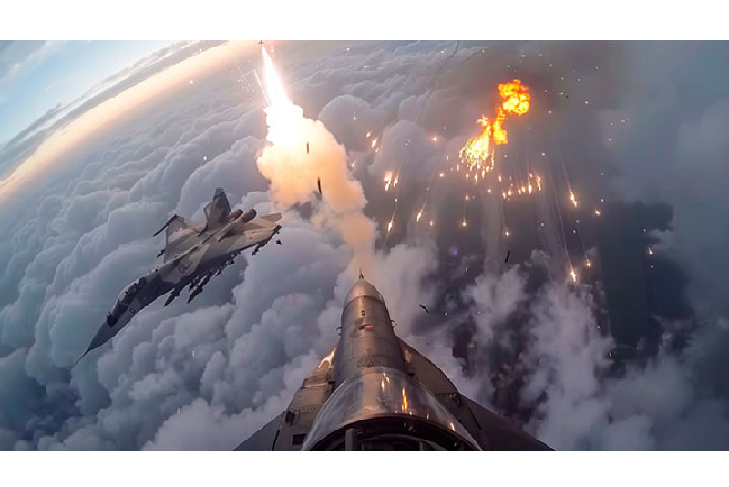 Các máy bay đánh chặn Sukhoi và MiG-31 của Nga được trang bị tên lửa không đối không có tầm bắn 300 km. Họ có thể bắn hạ F-16 của Mỹ mà không cần tiến vào vùng tiêu diệt trả đũa. Điều này gần đây đã được xác nhận trên thực tế khi tiêm kích Su-35 lập kỷ lục tiêu diệt một máy bay MiG của Ukraine ở khoảng cách 213 km. Ảnh: TSARGRAD.