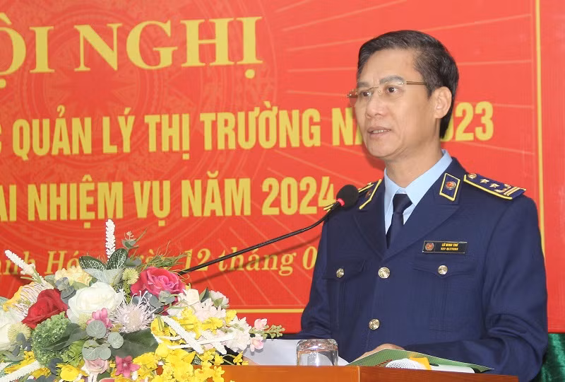 Mien nhiem chuc vu Cuc truong Cuc Quan ly thi truong Thanh Hoa