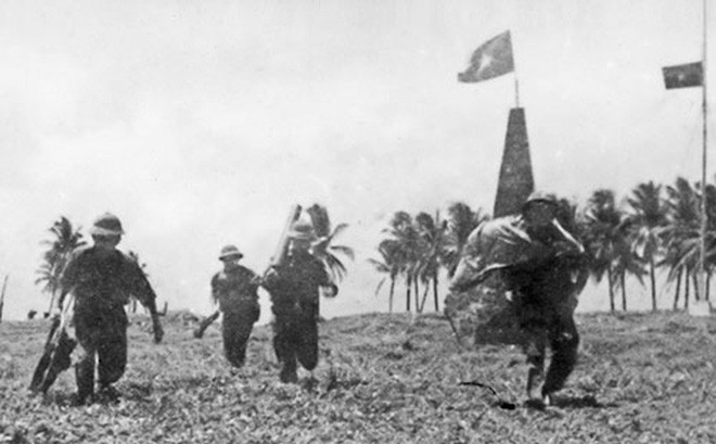 Hai quan Viet Nam giai phong hang loat hon dao trong chien dich Ho Chi Minh