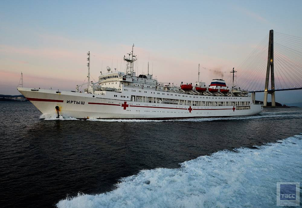 Irtysh là một trong ba tàu bệnh viên của Hải quân Nga được đóng mới trong giai đoạn từ năm 1981 cho tới 1990. Các tàu còn lại mang tên Svir' và Yenisey, tất cả đều được đóng theo lớp Ob'. Nguồn ảnh: TASS.