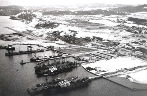 Năm 1979, Việt Nam đã đồng ý cho Liên Xô sử dụng căn cứ hải quân Cam Ranh làm Trạm cung ứng vật tư kỹ thuật cho Hạm đội Thái Bình Dương của Liên Xô trong 25 năm. Nguồn ảnh: TL.