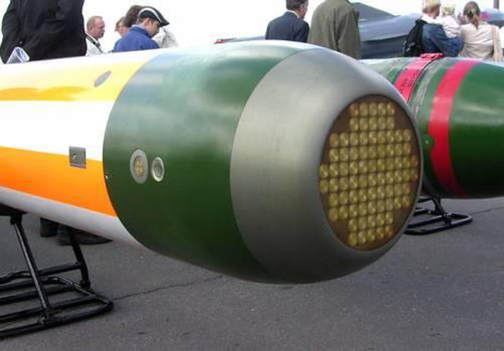 "Đó là một ly cocktail của tốc độ cao, chết người, tầm xa lớn nhưng lại rất nhẹ nhàng, khó để phát hiện. Những điều này khiến ngư lôi UGST Fizik tỏ ra vượt trội so với những loại ngư lôi khác. Nguồn ảnh: Pinterest.