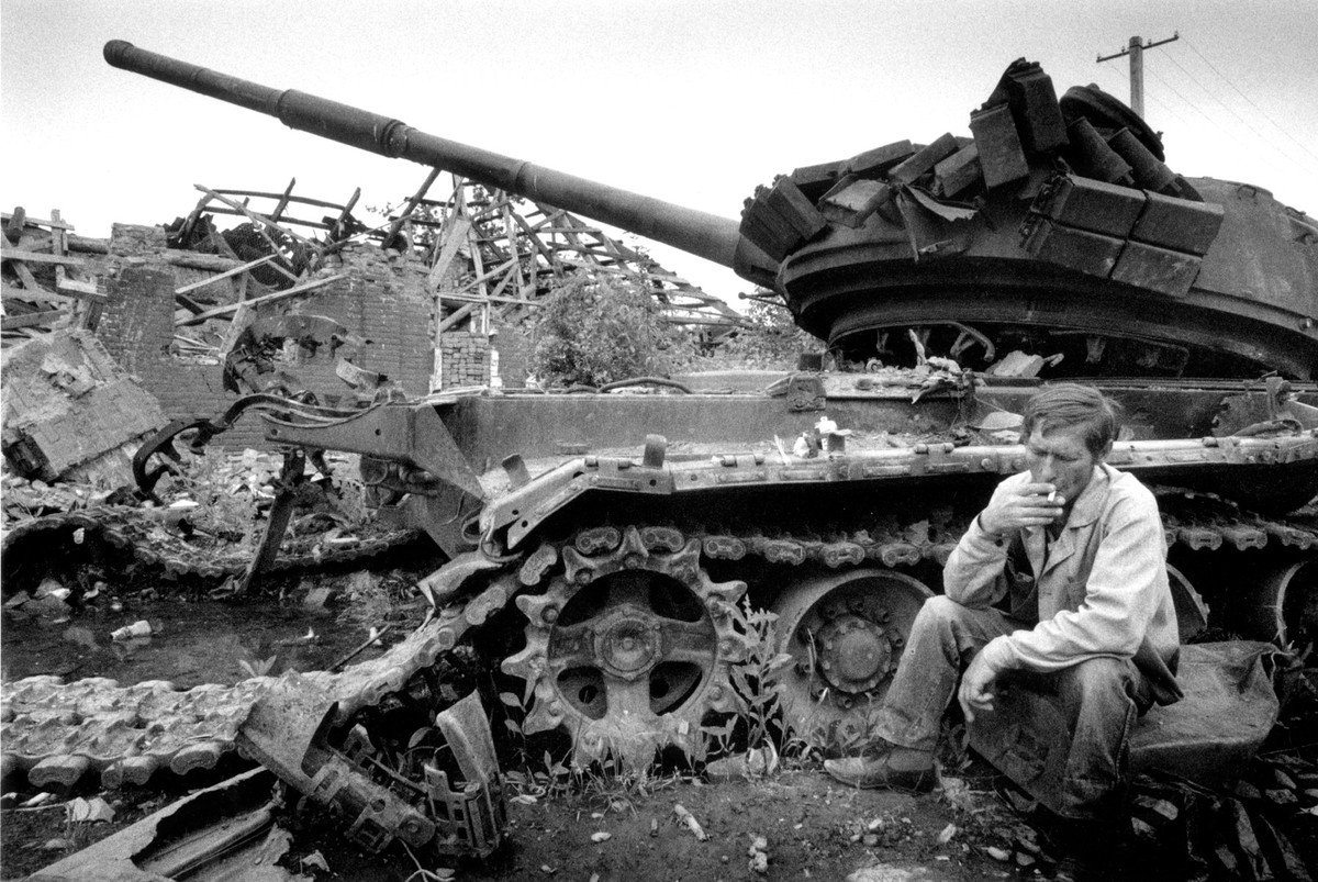 Về phía đối phương, lực lượng phiến quân Chechnya chỉ có tổng cộng khoảng 2300 quân. Một vài nguồn tin số liệu của phương Tây khẳng định đối thủ của người Nga chỉ có không quá 5000 tay súng. Nguồn ảnh: Pinterest.