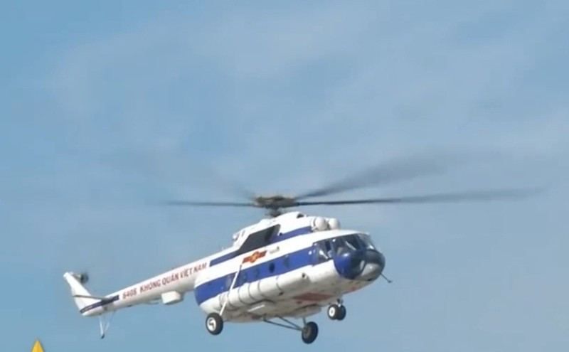 Ra đời từ năm 1960 của thế kỷ trước, Mi-8/17 còn có biệt danh được NATO đặt cho là Hip. Đây là loại trực thăng lớn với hai động cơ, có thiết kế đơn giản nhưng hiệu suất bay rất cao. Nguồn ảnh: QPVN.