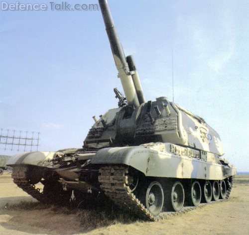 Mặc dù hệ thống này chỉ tự động nạp đầu đạn còn liều phóng kíp lái vẫn phải nạp bằng tay, tuy nhiên có thể coi đây là điểm tiến bộ hơn hẳn nhiều loại pháo tự hành đang được NATO sử dụng. Nguồn ảnh: Forces.