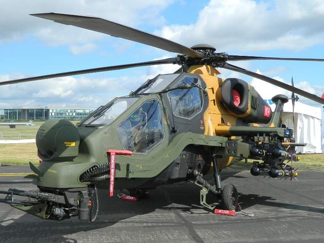 Cách bố trí hỏa lực trên T-129 khá giống với các mẫu trực thăng tấn công AH-64 Apache (Mỹ) hay Mi-24, Mi-28 (Nga).