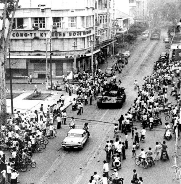 Ngoài ra, chúng ta còn huy động tổng cộng 265 xe tăng và 127 xe thiết giáp các loại, 241 khẩu pháo kéo, 88 pháo mang vác và hơn 400 khẩu pháo cao xạ. Nguồn ảnh: TL.