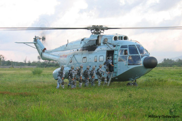 Tuy nhiên các thương vong này đều xuất phát từ trên trực thăng, những người ở dưới mặt đất không bị thiệt hại gì. Nguồn ảnh: Foxtrot.