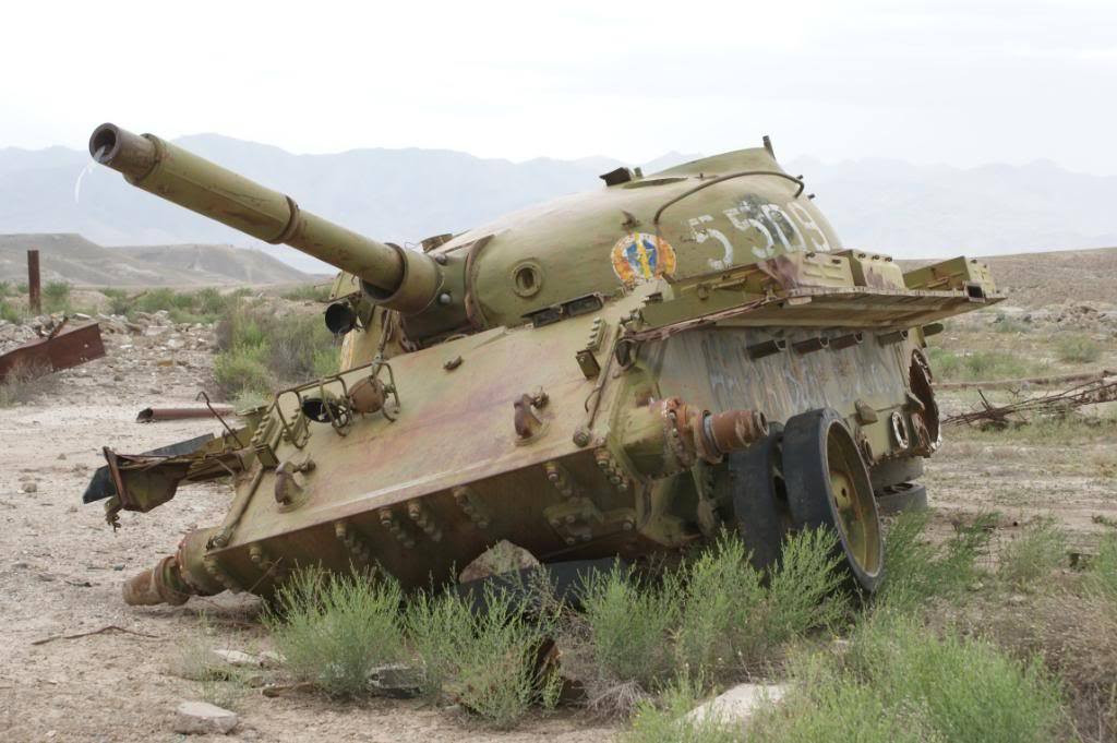 Cục tình báo trung ương Mỹ CIA thống kê, tổng cộng Nga đã tiêu tốn tới 18 tỷ Rub cho cuộc chiến tranh tại Afghanistan. Nếu quy ra tỷ giá USD thời năm 1980, con số này tương đương với khoảng 10 tỷ USD. Nguồn ảnh: Pinterest.